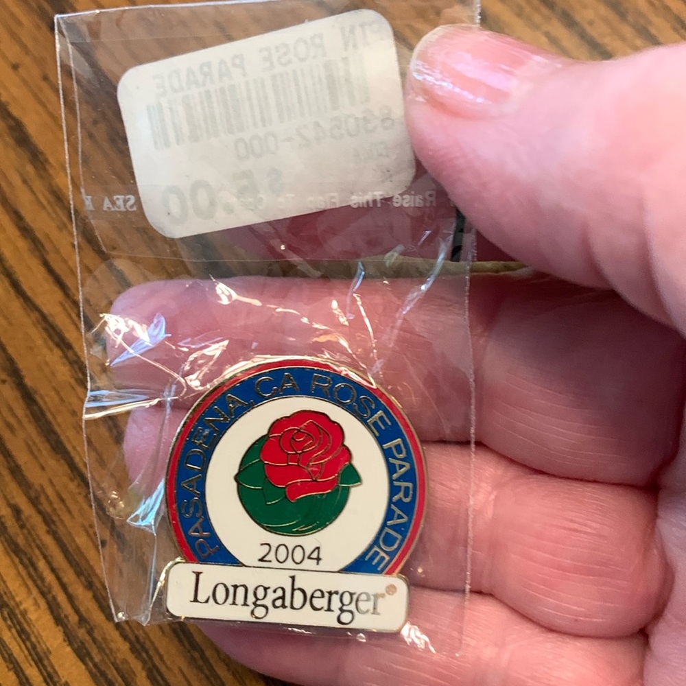 Longaberger 2004 Tournament of Roses Parade Pin